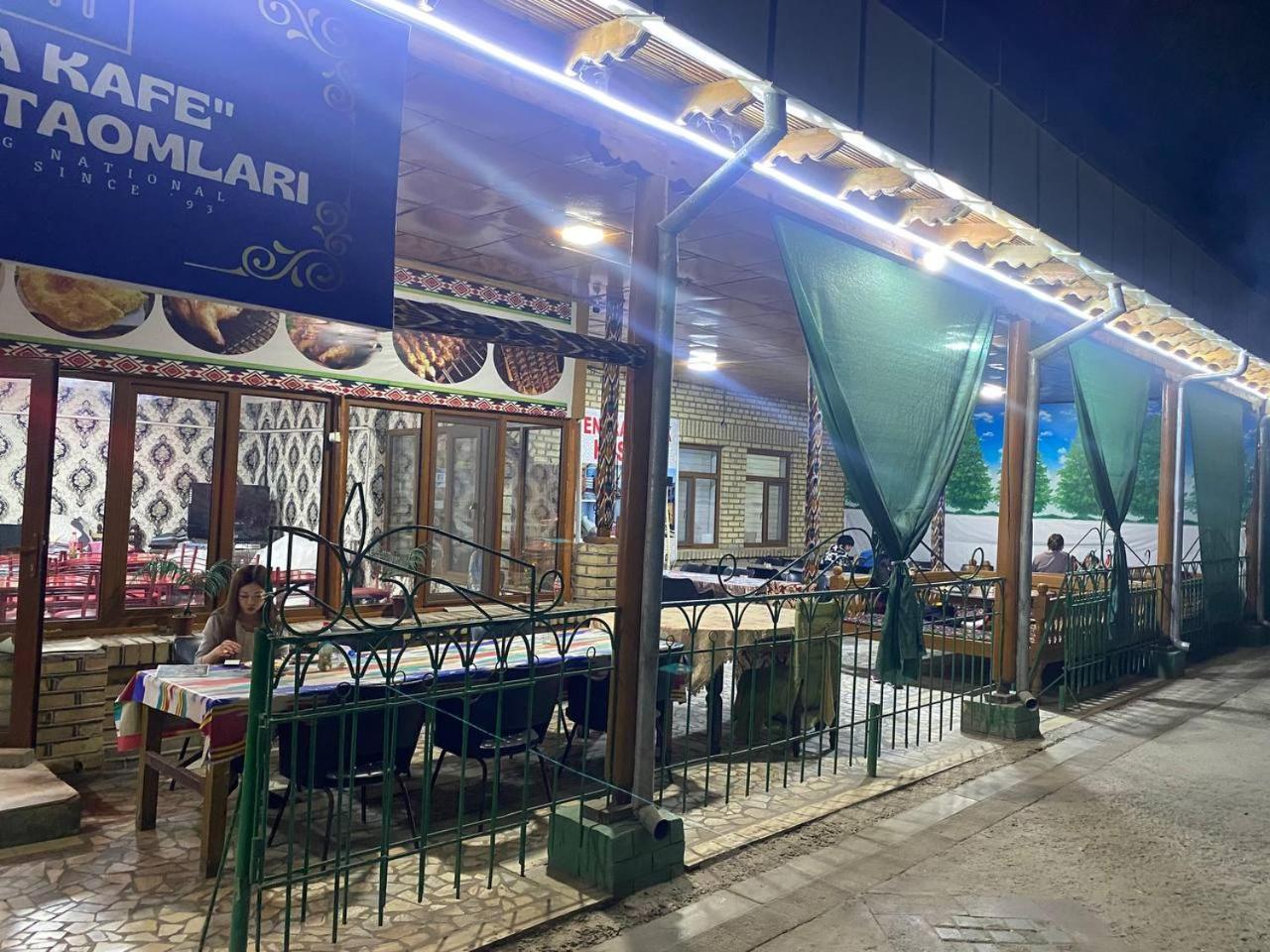 Central Park Hostel Khiva Bagian luar foto